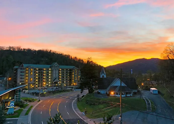 Gatlinburg View Lodge